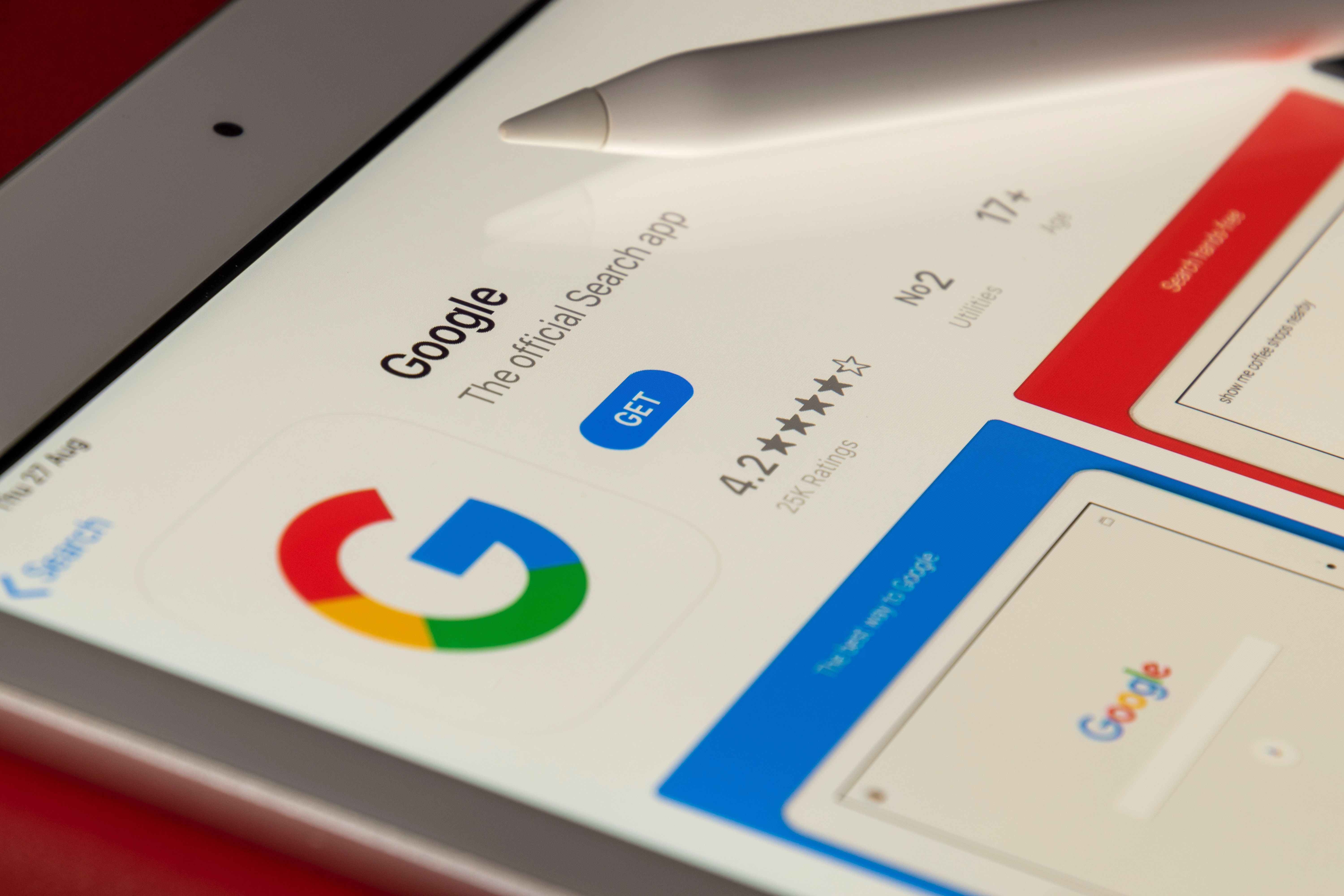 Einige Neuerungen kommen auf uns zu! Auf der Konferenz I/O im Online-Format sorgte Google für interessante Neuigkeiten.
Privatsphäre Updates, Computer-Uhren und die künstliche Intelligenz - alle Infos erhalten Sie hier! Google Updates